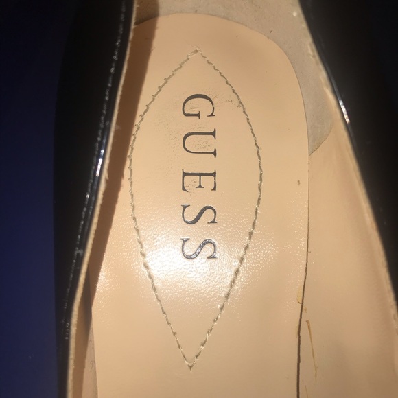 Guess Black pointy heels - Picture 3 of 9
